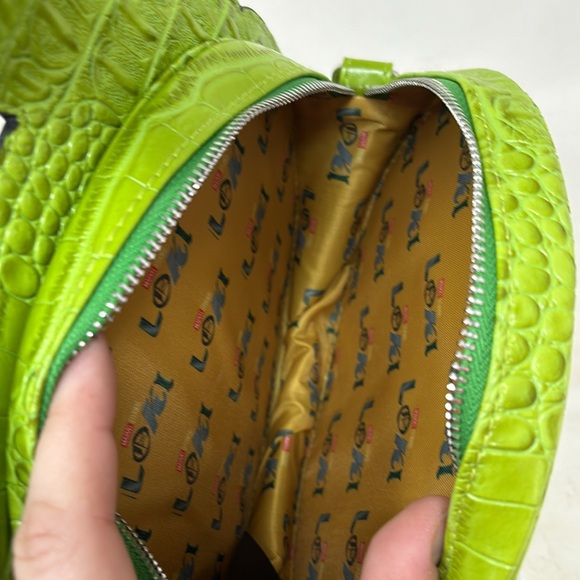 Cakeworthy Loki alligator purse - Picture 6 of 8